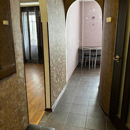 Апартаменты В Самом Центре Прпобеды 90 Černihiv Esterno foto