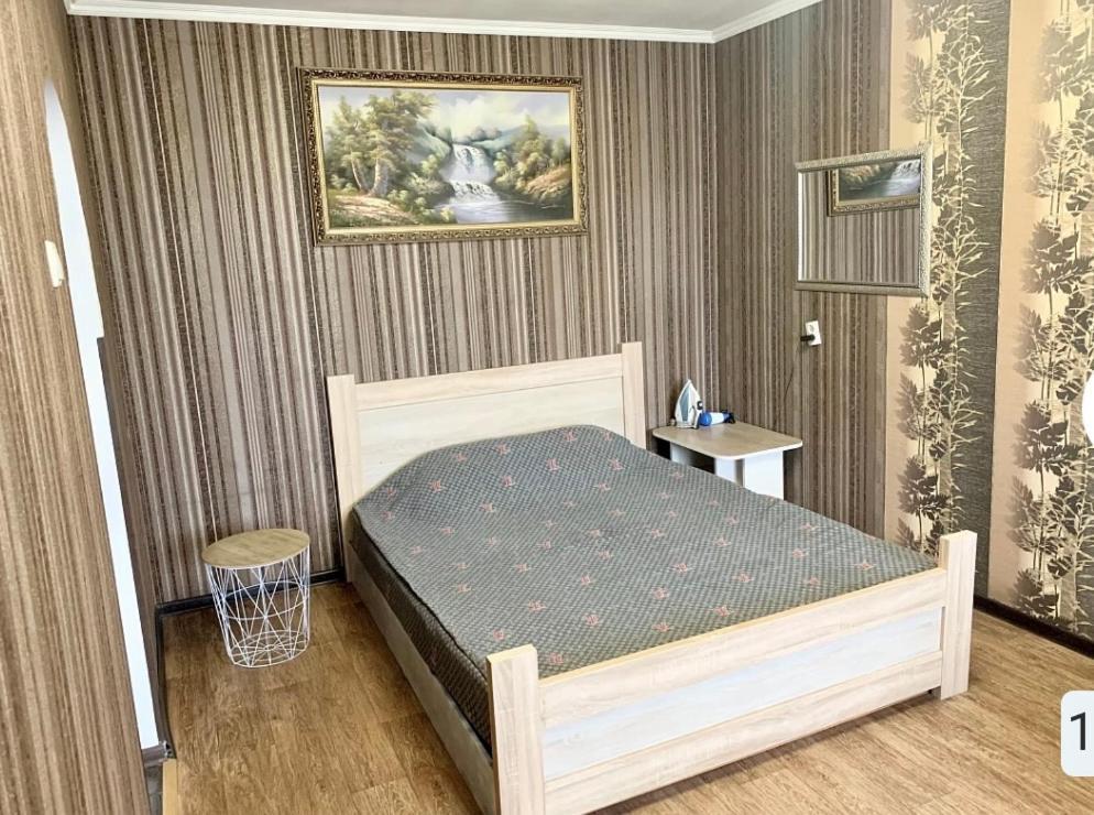 Апартаменты В Самом Центре Прпобеды 90 Černihiv Esterno foto