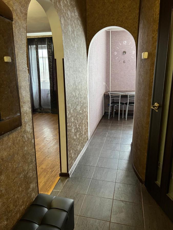 Апартаменты В Самом Центре Прпобеды 90 Černihiv Esterno foto